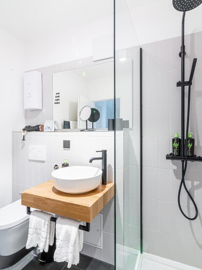 Limehome Wolfsburg Porschestrasse Bagian luar foto